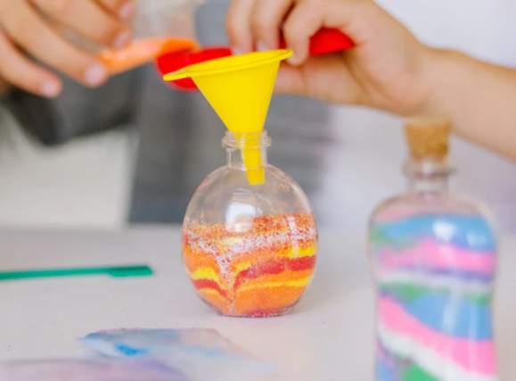 Weekly Class (7y-9y): Colorful Sand Jars