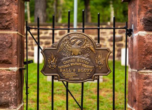 Entrance gate at Ball’s Bluff Battlefield, a historic Loudoun site connected to early American military history.