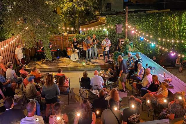 Sidecar Supper Club & Beer Garden - Outdoor Performance