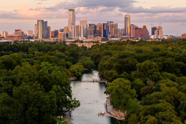 A Solo Traveler's Guide to Austin