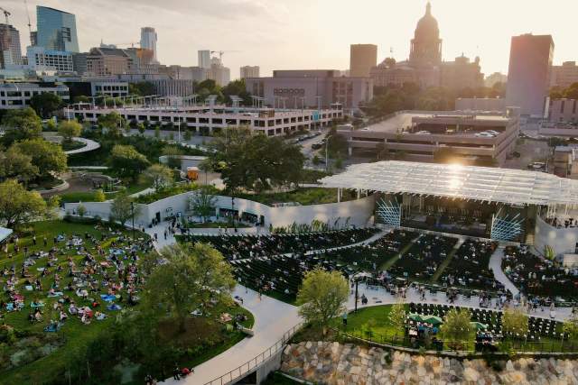 Visiting the Waterloo Park and Moody Amphitheater