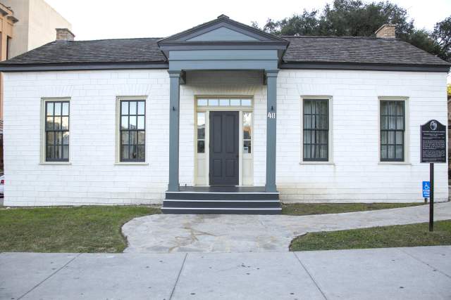 Visiting Austin's Brush Square Museums