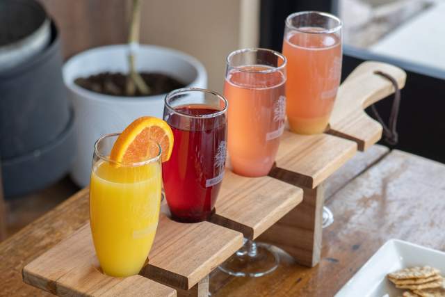 Belle Jolli Sparkling Flight