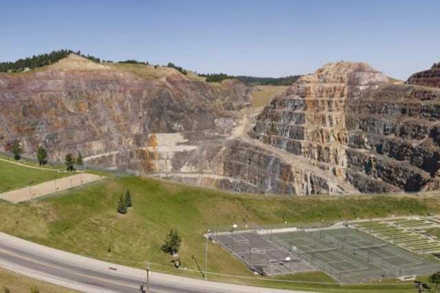 Lead-Gold-Mine