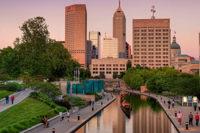 A romantic gondola ride on the scenic Central Canal