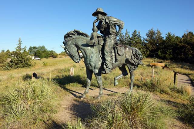 Trail Boss Statue Boot Hill