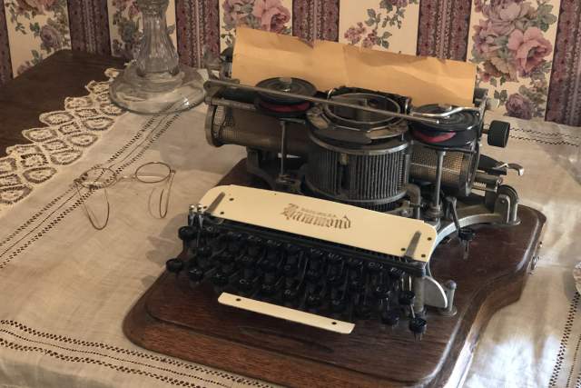 Typewriter at Mansion on the HIll