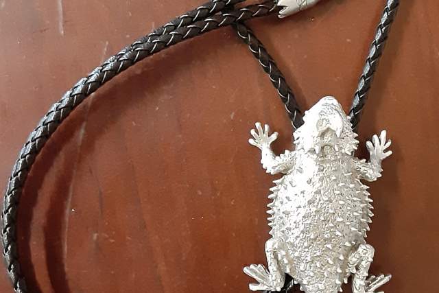 Pewter Horned Toad Bolo Tie on 36" Black Vinyl cord with matching tips