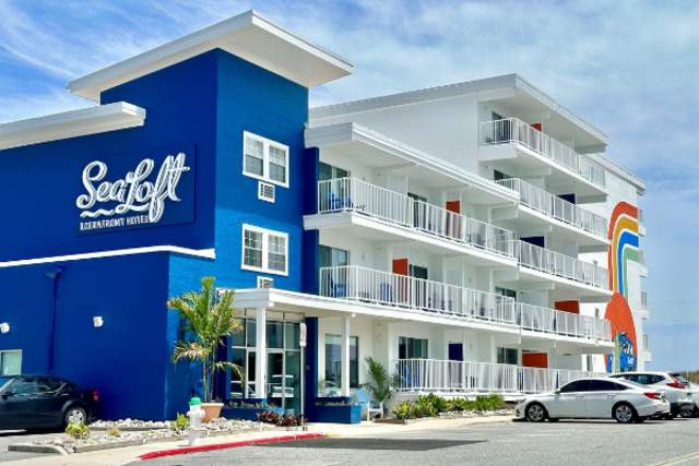 SeaLoft Oceanfront Hotel