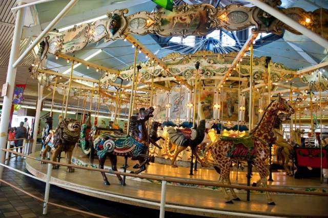 trimpers carousel