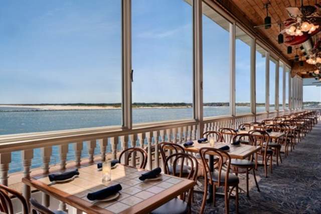 harrisons harbor watch