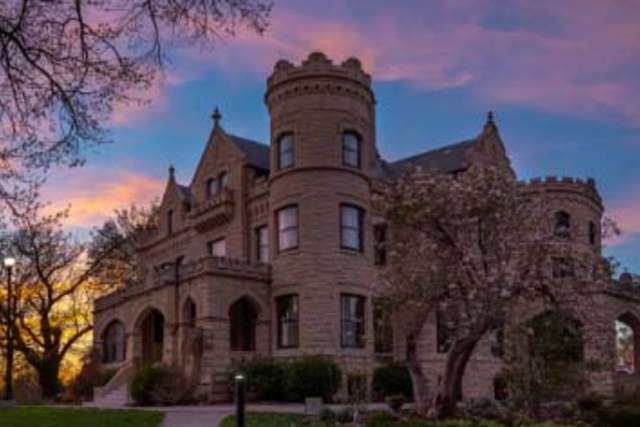 DTN - PS - Attractions - Joslyn Castle