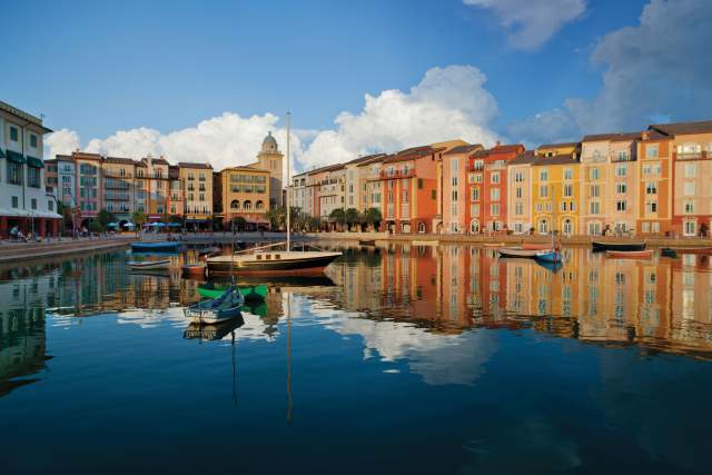 Loews Portofino Bay Hotel at Universal Orlando exterior with lake