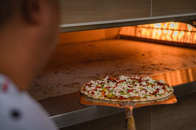 Camelo Pizzaria pizza oven