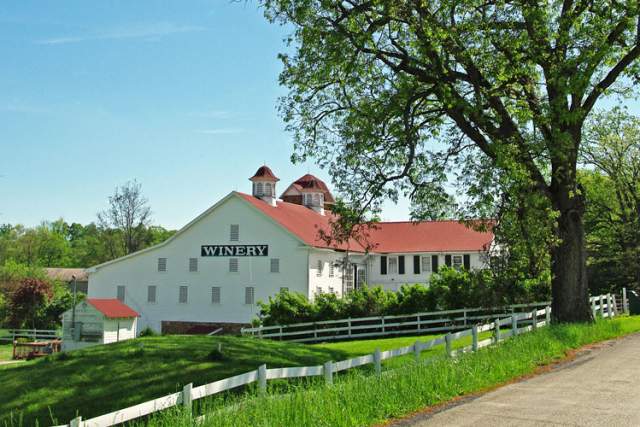 Winery building with red roof and reads "Winery"
