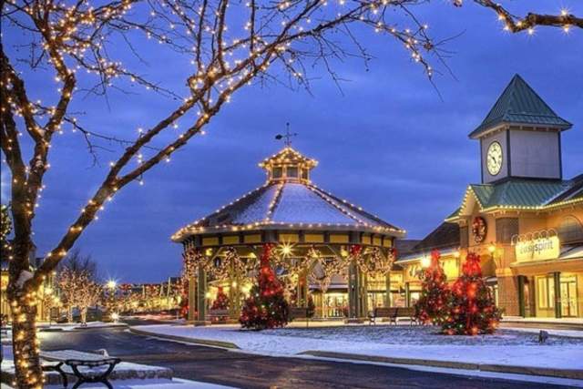 A gazebo decorated for the holidays in the middle of the open air Outlet Shoppes at Gettysburg