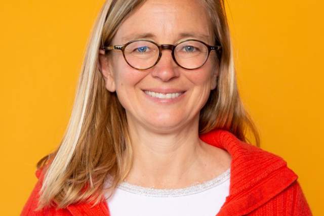 Headshot of Kim Scott