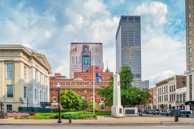 An image of downtown Louisville, Kentucky.