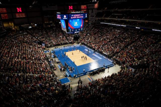 Pinnacle Bank Arena / SMG