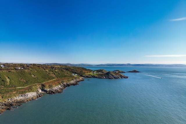 Coastal Path towards Limeslade Lighthouse