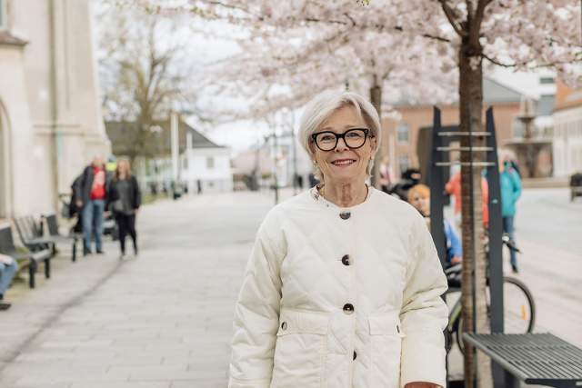 Kvinne på Shopping i Kristiansand