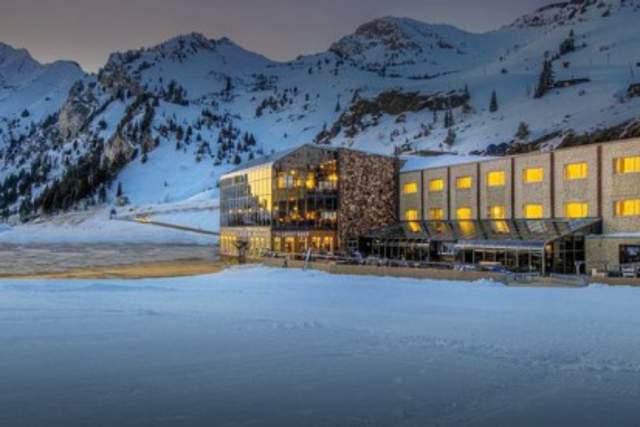 Goldminer's Daughter Lodge