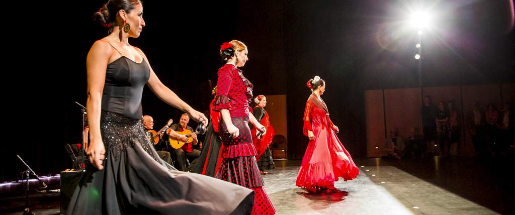 Latina Dancers