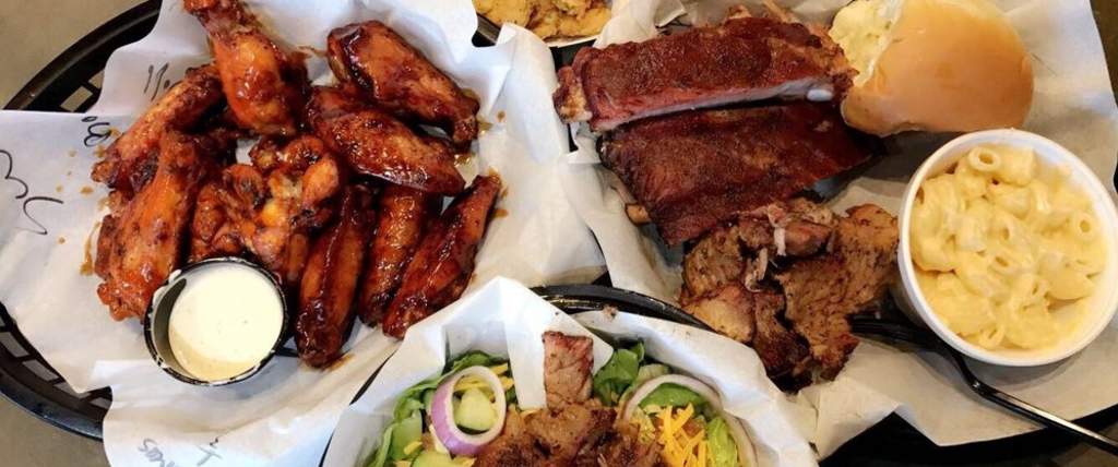 Food at R&R BBQ