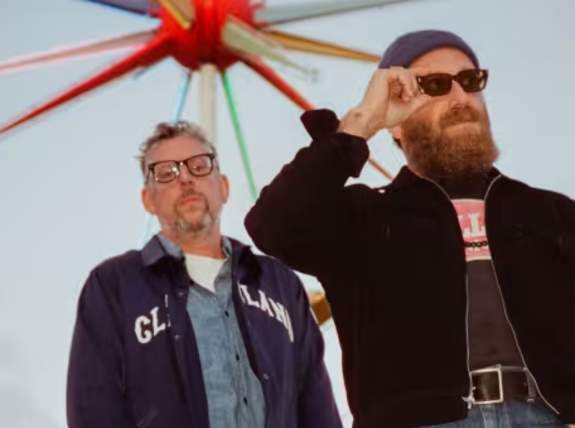 The Black Keys: PEACHES 'N KREAM