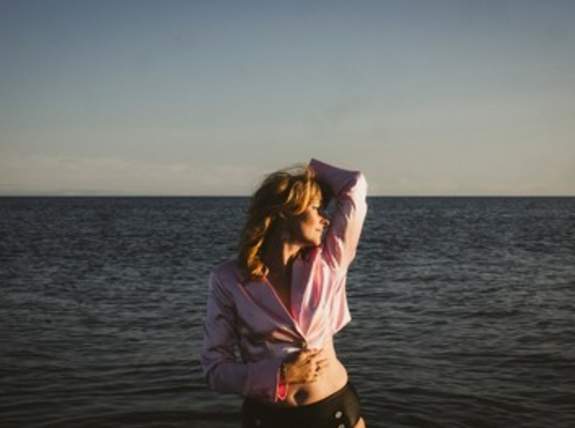 Jenn Grant Queen of the Strait: Cradled by the Waves