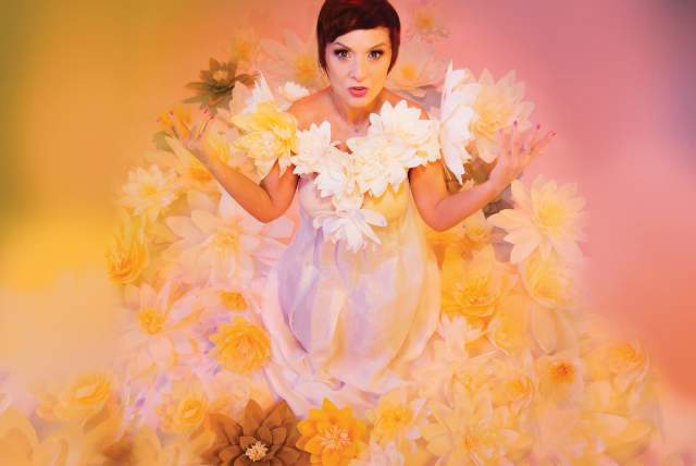 Club 321 Featuring Mafalda Minozzi