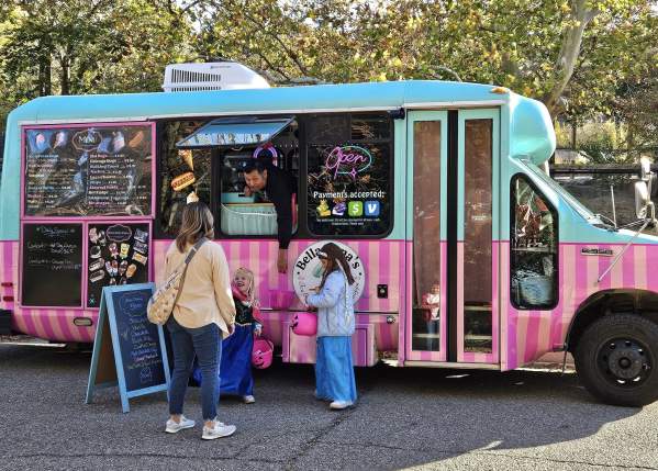 Bella Hana's Ice Cream & Pastry Shoppe