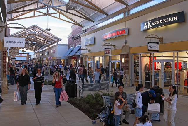 Houston Premium Outlets