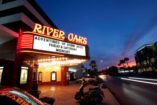 River Oaks Theater