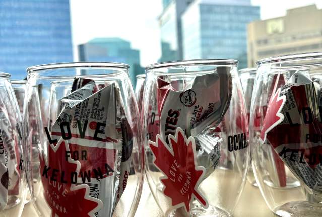 CCMA 24 Swag Glasses Room Drop