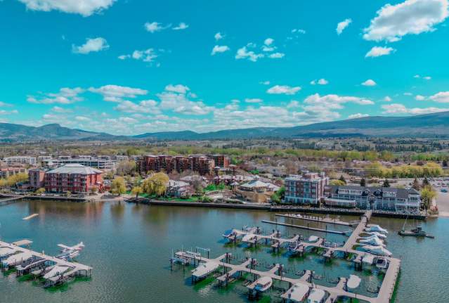 5 Kelowna Hotels that Make Meetings Easy