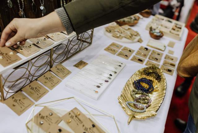 Craft Culture Holiday Magic Market