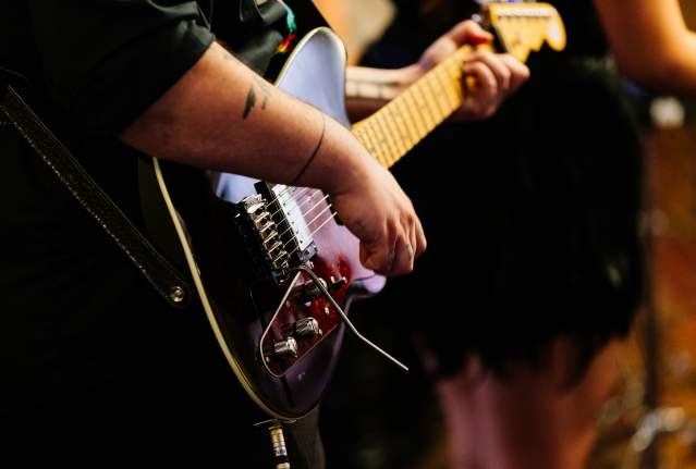 Live Music: Cal Volpe