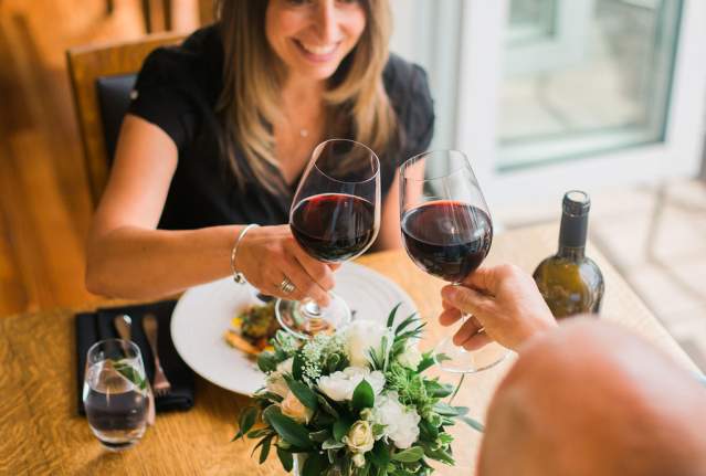 Lakeside Dining - Hotel Eldorado