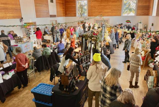 East Kelowna Market: Christmas in the Country