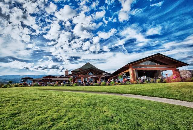 19 Okanagan Grill & Bar