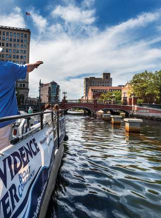 River boat and harbor tour company in Providence, RI