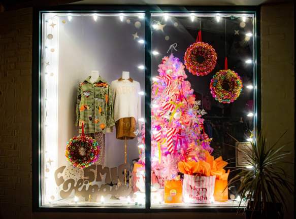 Holiday Shopping in Denison: A Newcomer's (Gift) Guide