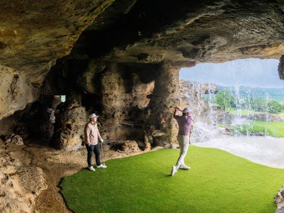 cliffhangers golf course