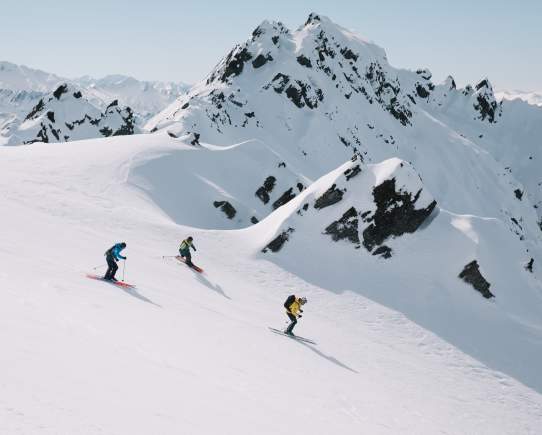 Home of Big Country: Queenstown’s Ski Touring and Splitboarding