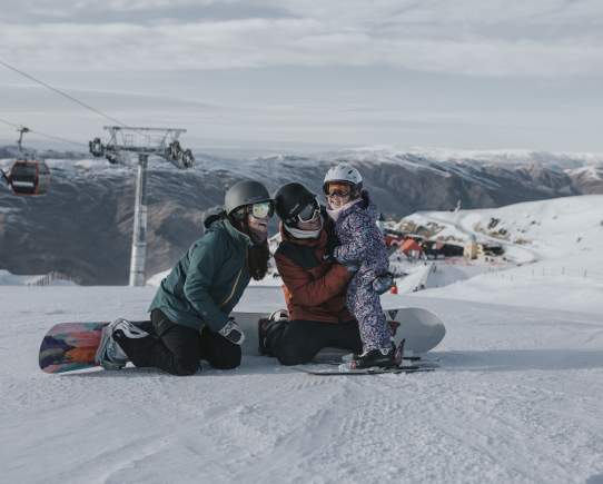 Why Queenstown is the Best Destination for a Winter Family Holiday
