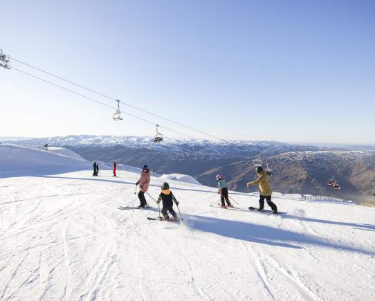 A Beginner’s Guide to Skiing Queenstown