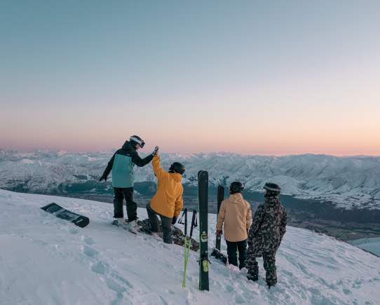 Why Queenstown is the Best Place to Ski in New Zealand