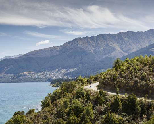 Experience the Slower Side of Spring in Queenstown - a 6-day Travel Itinerary