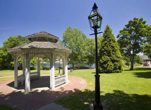 Summer Concert and Food Truck Night - Pawtuxet Park